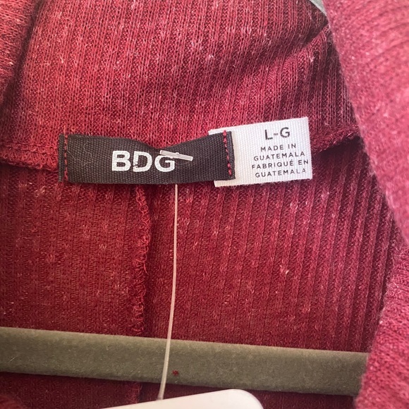 ✨NWT✨ - BDG - Flowy Knit Sleeveless Top - Picture 5 of 6